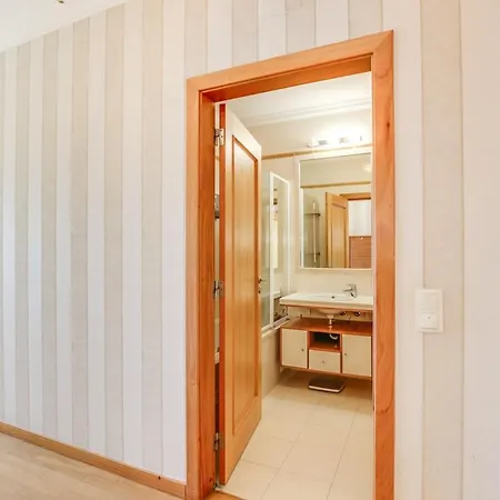 Apartamento Com Vista Para O Mar. Cascais. *