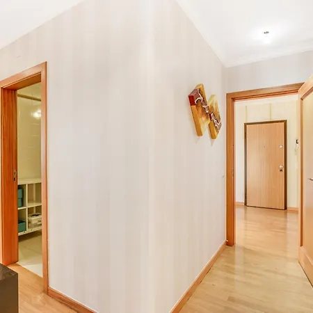 Apartamento Com Vista Para O Mar. Cascais. *