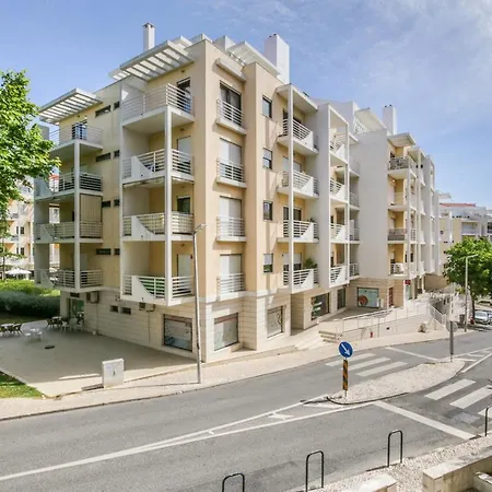 Apartamento Com Vista Para O Mar. Cascais. *